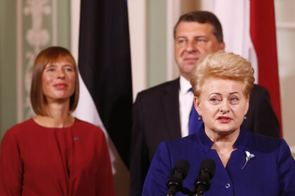 Vašingtone su Jungtinių Valstijų prezidentu susitikę Baltijos valstybių vadovai tikrai turės ką aptarti – juos itin jaudina gynyba, prekyba ir diplomatija