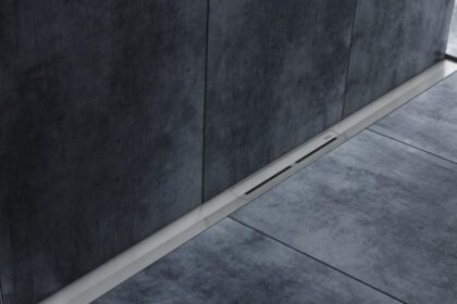 Vokiečių santechnikos įrangos gamintoja – kompanija TECE šiuo metu Lietuvos rinkai pristato naujos kartos dušo lataką TECEdrainprofile. Kovo viduryje pirmieji gaminiai pasiekė bendrovės „TECE Baltikum” sandėlius.