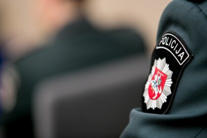 Penktadienio vakarą, apie pusę šešių vakaro Bendruoju pagalbos centro telefonu gautas pranešimas, kad Panevėžio rajone, kelyje, vedančiame į Jotainius, sankryžoje su Pagirių gyvenviete, susidūrus automobiliams, nukentėjo žmonės.