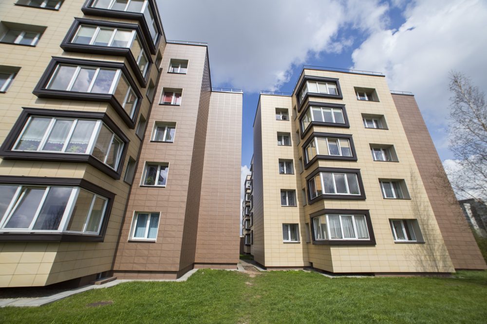 Seimas apsispręs, ar leisti nepriklausomybės gynėjams pretenduoti į valstybės paramą, apmokant dalį jų daugiabučio atnaujinimo išlaidų.