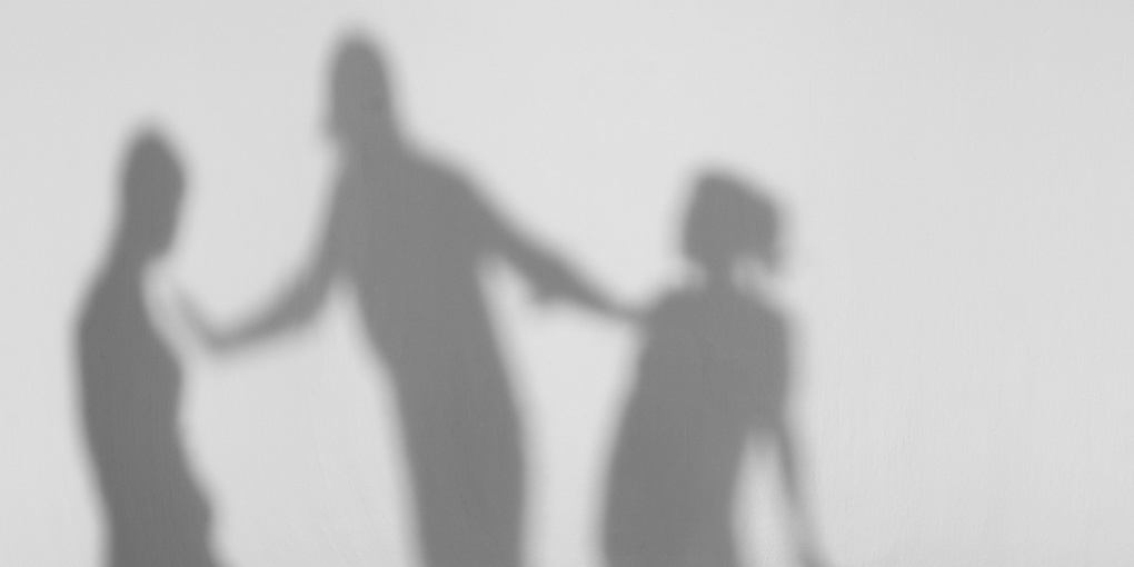 Artėjantis šventinis Atvelykio savaitgalis nesustabdė smurtautojų. Policijos pareigūnams teko skubėti skirti įsismarkavusius buitinių konfliktų dalyvius.