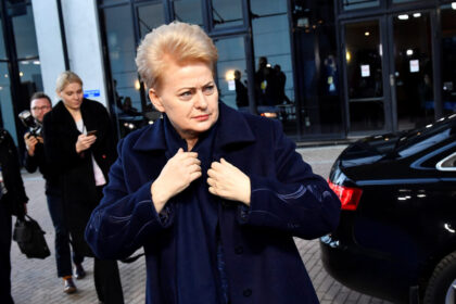 Ketvirtadienį paviešinta daugiau laiškų, kuriuose galimai susirašinėjo prezidentė D. Grybauskaitė ir buvęs Liberalų sąjūdžio lyderis E. Masiulis