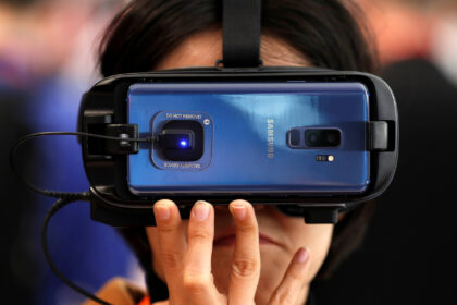 Korėjiečių kalba Sam reiškia tris, Sung – žvaigždes, kurios šiai tautai simbolizuoja didybę, galią ir gausą.