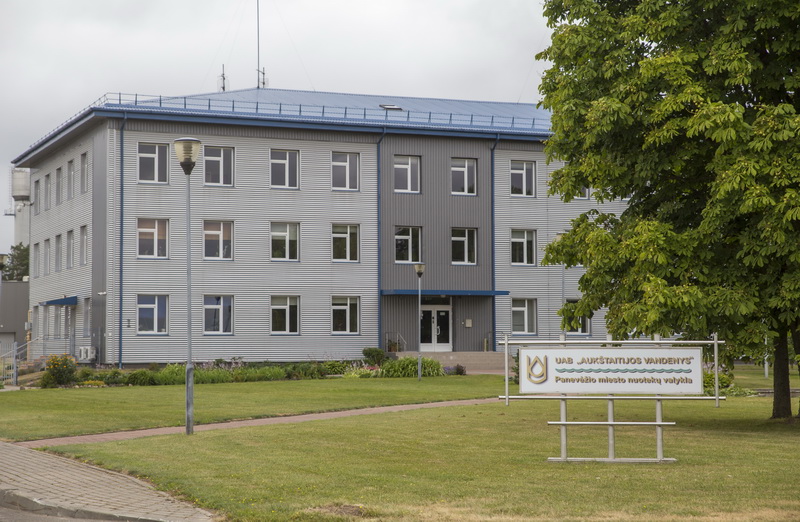 „Aukštaitijos vandenų“ sprendimą pasirinkti už neįprastai mažą kainą vamzdynus rekonstruoti pasisiūliusią įmonę teismas pripažino neteisėtu. V. BULAIČIO nuotr. 