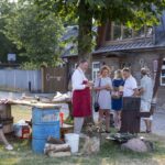 Tvankų šeštadienio vakarą į miesto centre esančią vieną seniausių miesto gatvių rinkosi jos gyventojai ir miestelėnai. Tradiciškai savaitę prieš Jonines čia paminėta Birutės gatvės diena, tad susirinkusieji galėjo ne tik kvapnia žuviene pasivaišinti, tačiau ir smagiai praleisti laiką.