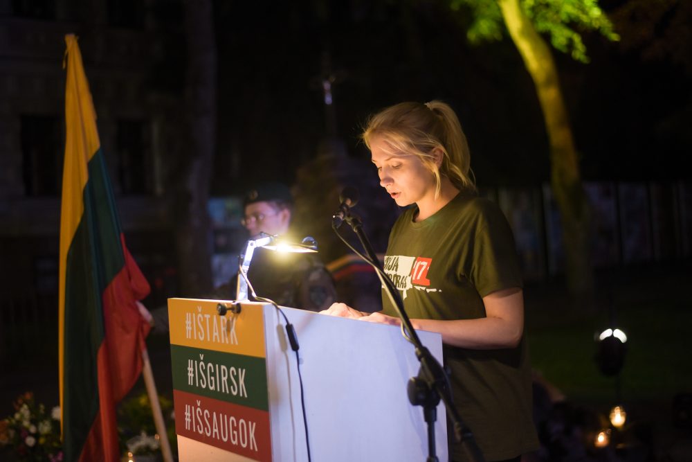 Prieš 77-erius metus, birželio 14-ąją, 3 val. ryto, sovietų represinės struktūros pradėjo masinį Lietuvos gyventojų trėmimą į atokias šiaurines teritorijas. Per keletą dienų į gyvulinius vagonus sugrūsta ir iš Tėvynės išvežta apie 18 tūkst. Lietuvos gyventojų.