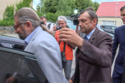 Specialiųjų tyrimų tarnybos (STT) pareigūnų desantas Panevėžio miesto savivaldybėje ištuštino valdžios kabinetus.