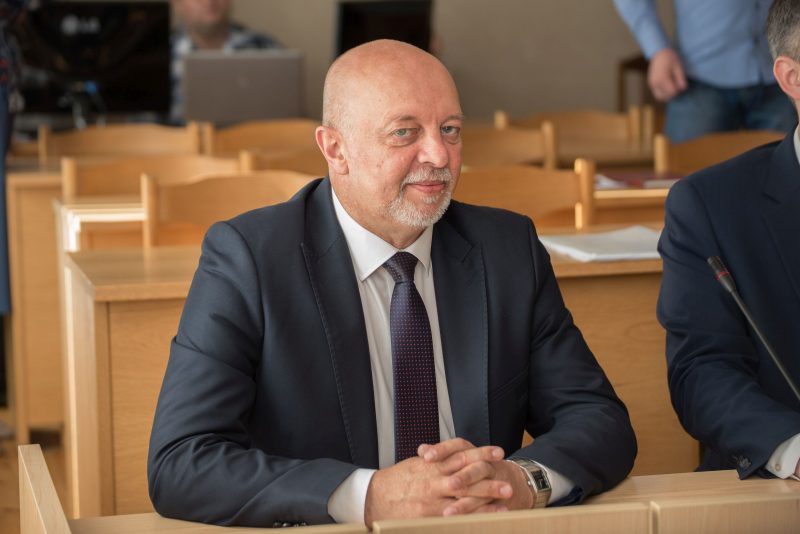 R. Pauža tvirtina gyvenantis kaip eilinis panevėžietis – nuo algos iki algos ir dar mokantis paskolą bankui. „Sekundės“ archyvo nuotr.