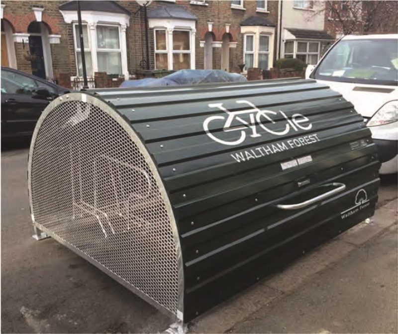 Savivaldybei siūloma prie daugiabučių imtis įrengti dviračių saugyklas – savotiškus apvalius šiltnamius, kuriuose būtų galima laikyti užrakintas transporto priemones. Darnaus judumo plano rengėjų nuotr.