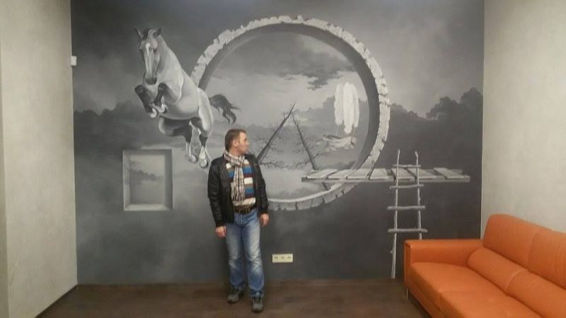 Nors pastaruosius kelerius metus panevėžiečio Ryčio tapyba puošia ne tik Lietuvos, bet ir Europos bei Amerikos galerijas, menininkas laimi tarptautinius konkursus, kuriuose dalyvauja šimtai dailininkų iš viso pasaulio, dalis jo gyvenimo liko už purvinos alkoholio ir kalėjimo širmos. Asmeninio albumo nuotr.