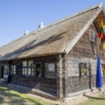 Iki pandemijos į Zaosę – Juozo Urbšio tėviškę – rinkdavosi poetai, atvažiuodavo ekskursijos, užsukdavo ir baikeriai. „SEKUNDĖS“ nuotr.