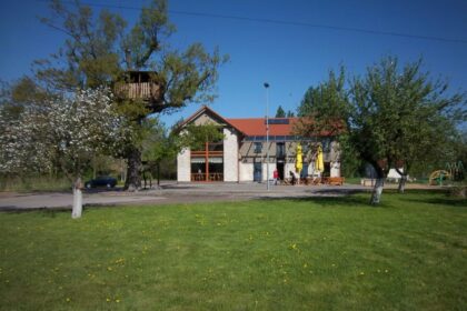 Maisto inspektorius ir higienistus vėl ant kojų sukėlė įtariamas apsinuodijimas pietavusiųjų vienoje iš Panevėžio kavinių. Tai jau antras toks atvejis Aukštaitijos sostinėje per pastarąją savaitę.