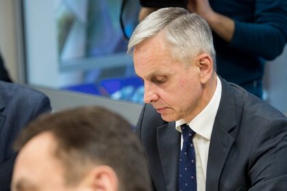 Panevėžyje kaip niekad garsiai skamba buvusių politinių bendražygių vieni kitiems trankomi antausiai.