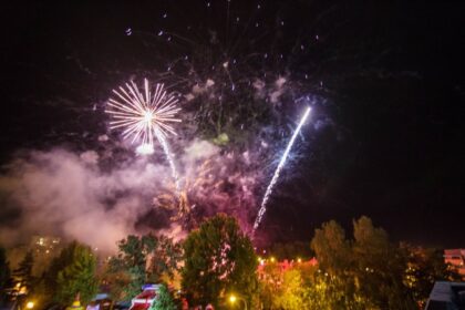 Panevėžys jau trečią dieną švenčia 515-ąjį gimtadienį. Kulminacija tapęs šeštadienio vakaro koncertas į Aukštaitijos sostinę pritraukė tiek žmonių, kad, rodės, jog čia susirinko visa Lietuva.