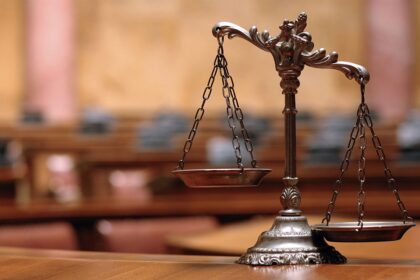 Solidžiai užsidirbti iš didelio kiekio narkotikų ketinusių panevėžiečių viltis į šipulius sudaužė sumanūs kriminalistai.