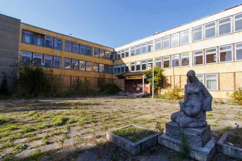 Protesto akcijas prieš keletą metų kėlę daugiabučių gyventojai pasirinko verčiau toliau gyventi prie apleisto „Verdenės“ mokyklos pastato nei socialinio daugiabučio. M. GARUCKO nuotr. 