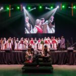 Jau 26-ąjį kartą liaudiškos muzikos gerbėjus, išsiilgusius linksmybių, šokių ir dainų, šeštadienio vakarą sukvietė tradicinis „Kapelmaušis“. Liaudiškos muzikos kapelų šventė – varžytuvės ir šiemet sumušė lankomumo rekordus.