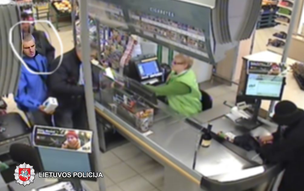 2018-11-07 Panevėžyje, Aukštaičių g., nenustatytas asmuo pavogė daugiafunkcinį LED žibintuvėlį ir daugiafunkcinį kirvuką. Nuostolis – 87,48 eurai.