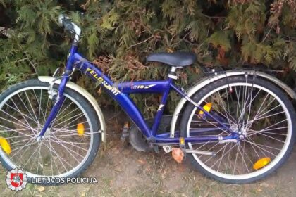 2018-12-02 Panevėžyje, J.Basanavičiaus g., rastas dviratis.