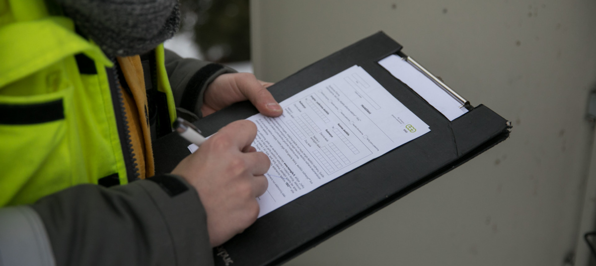 Liaudies išmintis sako, kad jei nenori, jog skolos persekiotų visus ateinančius metus, jas reikia atiduoti iki Naujųjų metų. Kas prietarais netiki, tą primena paslaugų tiekėjai.