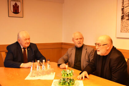 Panevėžio miesto savivaldybės mero pavaduotojas, laikinai einantis mero pareigas, Aleksas Varna ir administracijos direktoriaus pavaduotojas Tomas Jukna susitiko su Lietuvos Respublikos energetikos viceministru Vidmantu Macevičiumi.