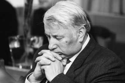 Mirė Lietuvos Nepriklausomybės Akto signataras Julius Beinortas, trečiadienį pranešė Seimo pirmininkas Viktoras Pranckietis.