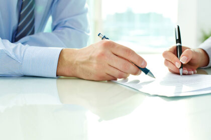 Nuo š. m. vasario 16 d. Lietuvos piliečiams bus daug paprasčiau kitų ES valstybių institucijoms pateikti pažymą, liudijančią, kad nėra kliūčių sudaryti santuoką, ar patvirtinančią gimimo, mirties, santuokos įrašus. Toks sprendimas šiandien buvo priimtas Vyriausybės posėdyje.