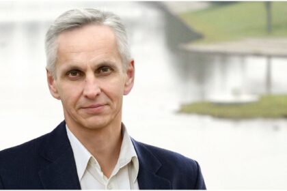 15min.lt TV žurnalistė jau nuo praėjusios savaitės derino debatų laiką su manimi ir Ryčiu Mykolu Račkausku, kaip su kandidatais į miesto merus.