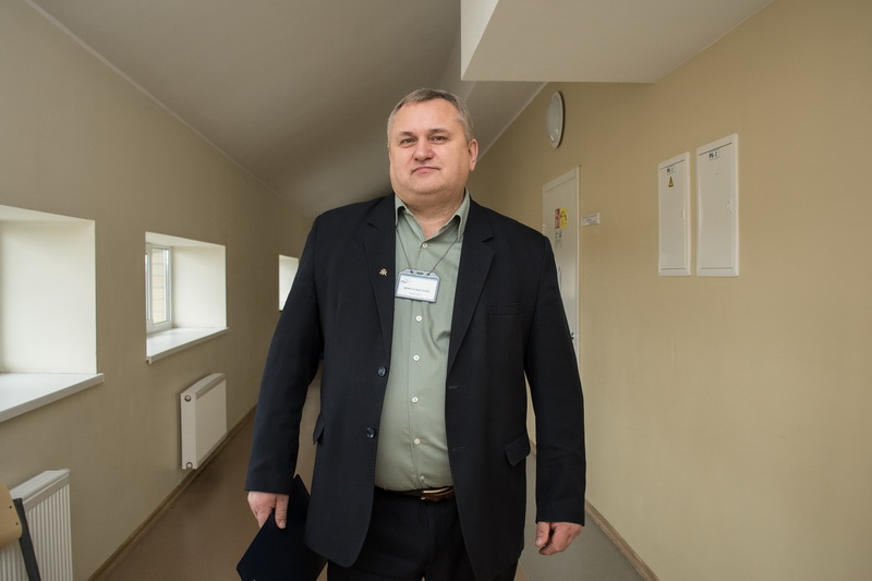 Šiuolaikinė mokykla, pasak Rimto Baltušio, jau seniai išaugo mokyklos ar klasės rėmus, vis daugiau veiklų mokiniams organizuojama kitose kultūrinėse ar edukacinėse erdvėse. „SEKUNDĖS“ ARCHYVO nuotr.