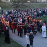 Didžiojo penktadienio vakarą Kryžiaus kelio eisena Senvagėje rengiama nuo 2015-ųjų. M. GARUCKO nuotr.