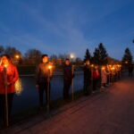 Didžiojo penktadienio vakarą Kryžiaus kelio eisena Senvagėje rengiama nuo 2015-ųjų. M. GARUCKO nuotr.