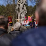 Panevėžiečiai Kryžiaus kelią tradiciškai pradėjo Berčiūnuose. M. GARUCKO nuotr.