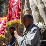 Panevėžiečiai Kryžiaus kelią tradiciškai pradėjo Berčiūnuose. M. GARUCKO nuotr.