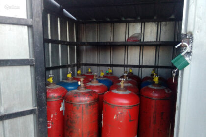 Siekdama užtikrinti daugiabučių namų gyventojų saugumą, Energetikos ministerija parengė ir pateikė derinti veiksmų planą dėl suskystintų naftos dujų balionų naudojimo daugiabučiuose namuose. Numatoma, kad iki 2022 m. nesaugių dujų balionų maistui ruošti būtų visiškai atsisakyta, sudarant galimybes gyventojams prisijungti prie centralizuoto gamtinių dujų tinklo, naudoti elektros energiją ar rinktis kitas alternatyvas.