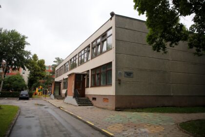 Panevėžio ikimokyklinėse įstaigose dirbantys sargai skaičiuoja paskutines darbo dienas. Jau rudenį juos turėtų pakeisti privačios saugos tarnybos.