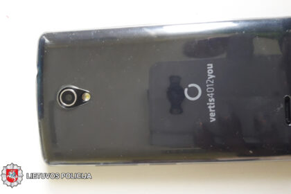 2019-05-24 23 val. Panevėžio r., Piniavos k., rastas mobiliojo ryšio telefonas.