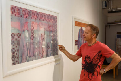 „Iš vieno būvio į kitą, kitas dimensijas, suvokimą: meninį, pasaulio, žmogaus ir savo brandos“, – į čia veržiasi žymus Panevėžio menininkas Girmantas Rudokas, „Galerijoje XX“ pristatęs autorinę parodą „Proveržis“.