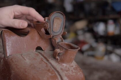 Policija tiria mįslingą turto sunaikinimą ir sugadinimą Panevėžyje.