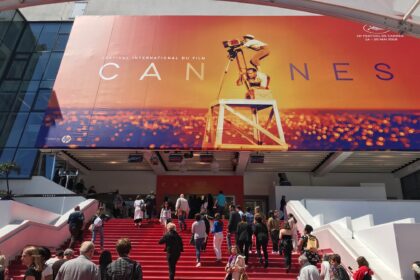 Šių metų gegužės 14−25 dienomis kino centro „Garsas“ vadovė Genė Pučinskienė ir kino programų koordinatorė Kornelija Norkevičiūtė vyko į 62-ąjį tarptautinį Kanų kino festivalį Prancūzijoje. Ši komandiruotė buvo finansuojama iš prestižinės kino teatrų asociacijos „Europa Cinemas“, vienijančios nekomercinius kino teatrus Europoje, skiriamų lėšų.