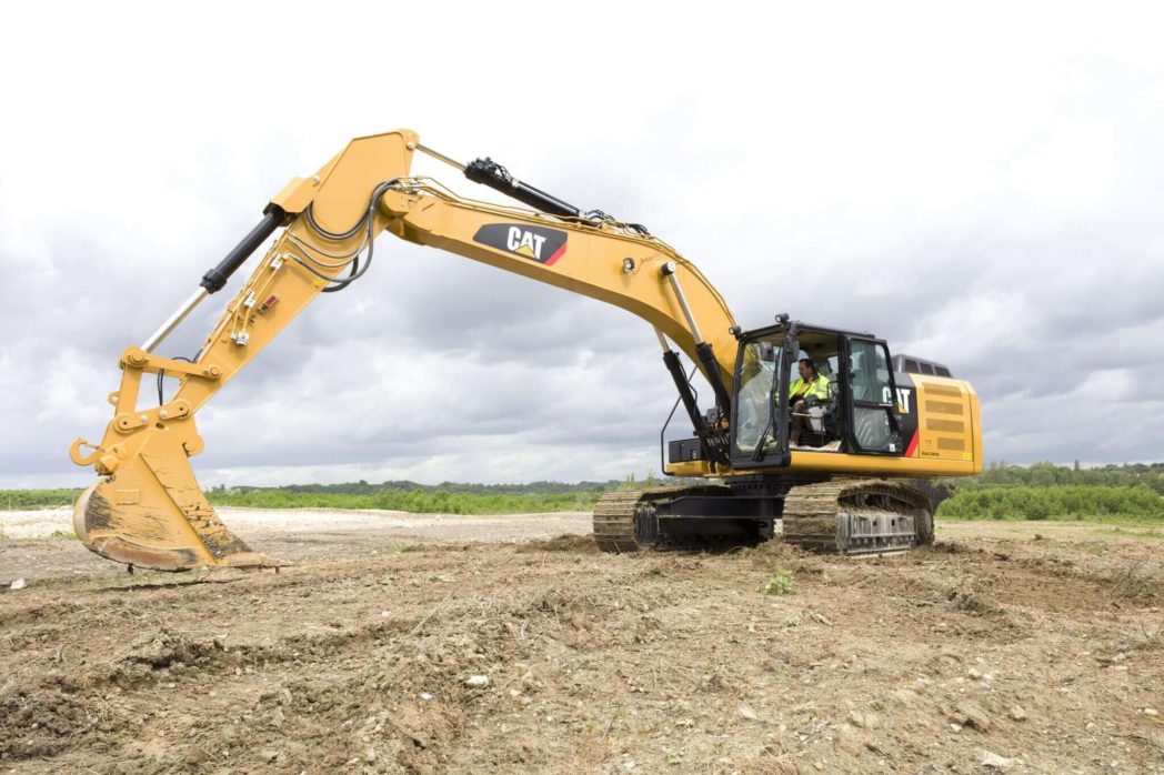 Trečiadienio popietę Paįstrio seniūnijoje, atliekant žemės kasimo darbus, buvo sunkiai sužalotas vyras. Nors medikai dar bandė išgelbėti jauną vyrą, tačiau jo gyvybė užgeso intensyvios terapijos skyriuje.