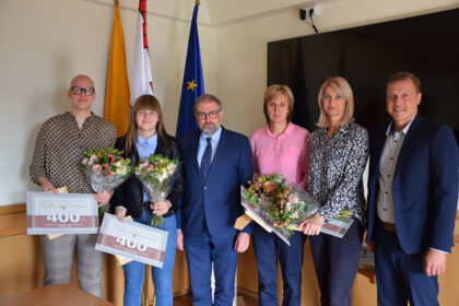 Šiandien Panevėžio miesto meras Rytis Račkauskas ir Sporto skyriaus vedėjas Justinas Jasiukaitis pasveikino panevėžietes krepšininkes, Lietuvos jaunučių (iki 16 metų) merginų krepšinio rinktinės nares ir jų treneres.