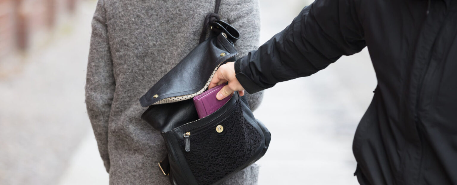 Apsilankymas Panevėžio šventėje savaitgalį moteriai baigėsi nuostoliais.