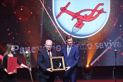 Minint Vietos savivaldos dieną spalio 11 d. Vilniuje vykusioje „Auksinių krivūlių“ teikimo ceremonijoje apdovanotos labiausiai įvairiose srityse nusipelniusios savivaldybės. Tarp jų – ir Panevėžio rajono savivaldybė.