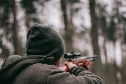 Aplinkos ministras žada skaidrinti medžioklės procesą ir jau kitąmet įvesti elektroninius medžioklės lapus. Kęstutis Mažeika sako, kad iki lapkričio 15-osios turi būti paruošta teisinė šio projekto bazė.