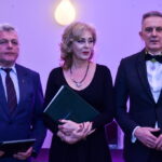 Panevėžio prekybos, pramonės ir amatų Metų asamblėjoje apdovanoti geriausiai dirbusių Aukštaitijos įmonių atstovai. P. ŽIDONIO nuotraukos