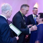 Panevėžio prekybos, pramonės ir amatų Metų asamblėjoje apdovanoti geriausiai dirbusių Aukštaitijos įmonių atstovai. P. ŽIDONIO nuotraukos