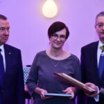 Panevėžio prekybos, pramonės ir amatų Metų asamblėjoje apdovanoti geriausiai dirbusių Aukštaitijos įmonių atstovai. P. ŽIDONIO nuotraukos