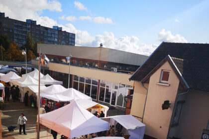 Šimtus renginių priimanti ir kasmet tūkstančius žmonių pritraukianti Panevėžio širdis – „Cido“ arena, šiais metais lapkričio 15–16 dienomis savo pašonėje priims ir rudens derliaus mugę „Rudenojai“.