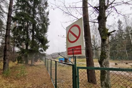 Vos už kelių kilometrų nuo Panevėžio išsibarsčiusių Karšinaukos, Biliūnų, Batrakų ir kitų aplinkinių kaimų kai kurie gyventojai ėmė skųstis ir čia neturintys ramybės.