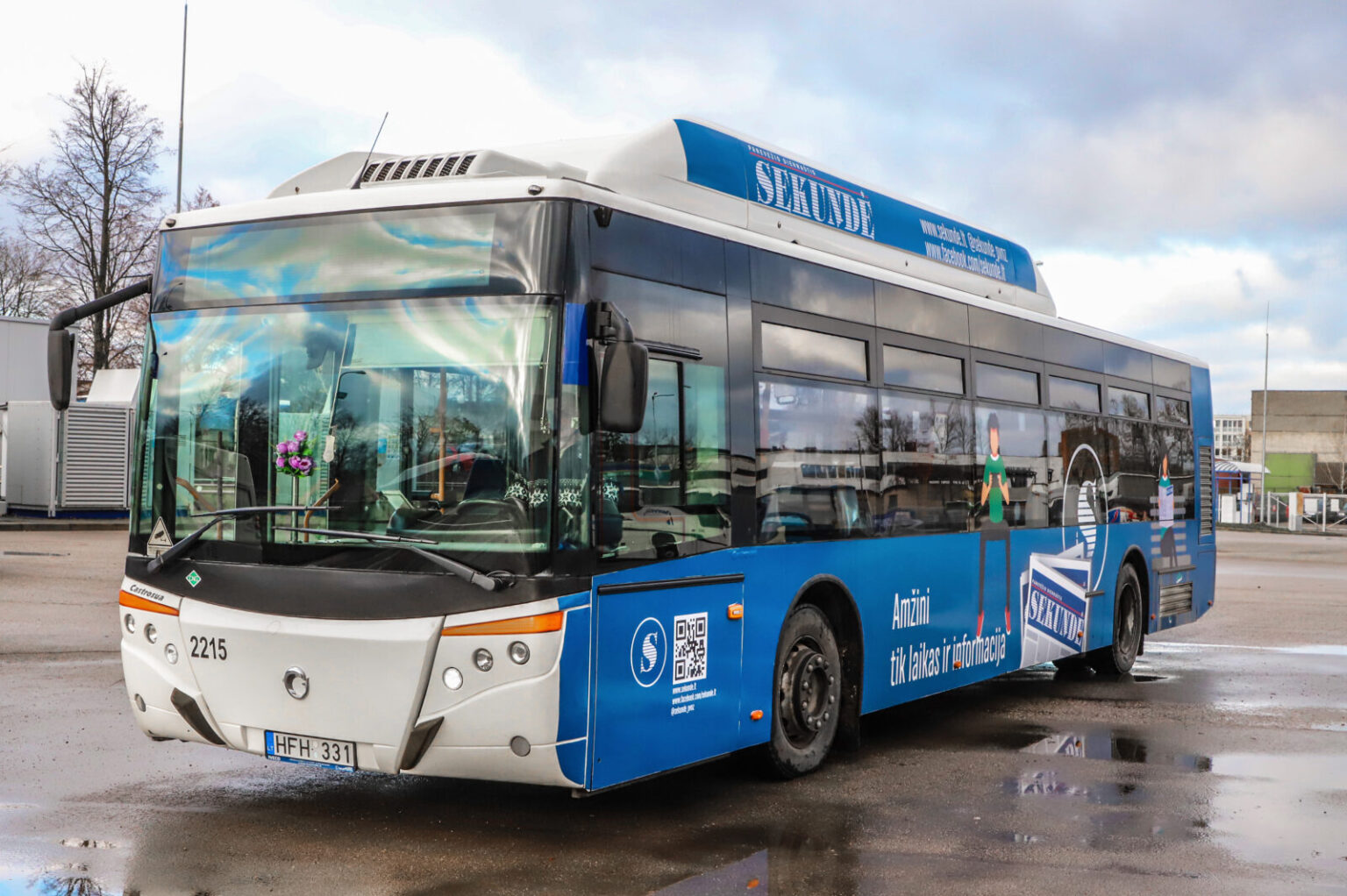 Šiemet Savivaldybės taryba priėmė sprendimą lapkričio 1–2 d., minint Visų Šventųjų ir Mirusiųjų atminimo (Vėlinių) dienas, viešuoju transportu keleivius į Šilaičių ir Pašilių kapines vežti nemokamai.
